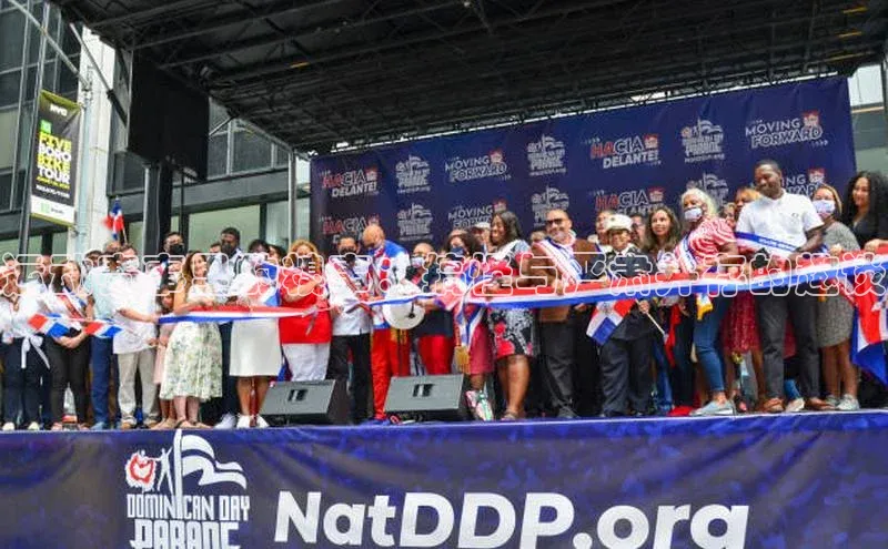 运动赛事里的糗事：搞怪与严肃并存的趣谈